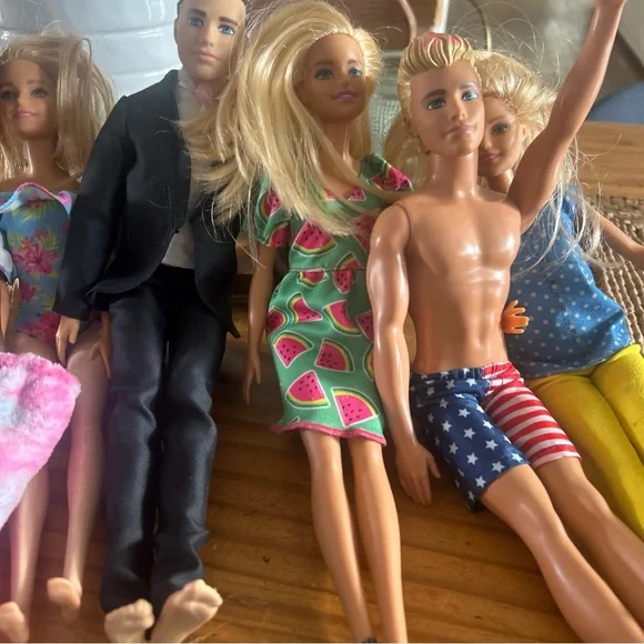 Huge Barbie Dolls, Clothing, Shoes, and Accessories!! - Picture 8 of 10